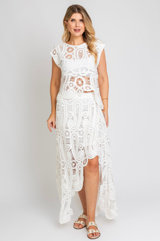 Jupe longue blanche au crochet style bohème chic