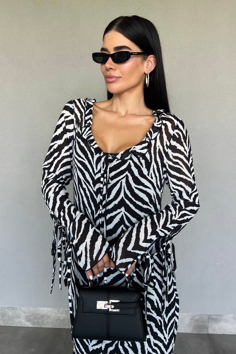 Robe longue en mousseline zébrée