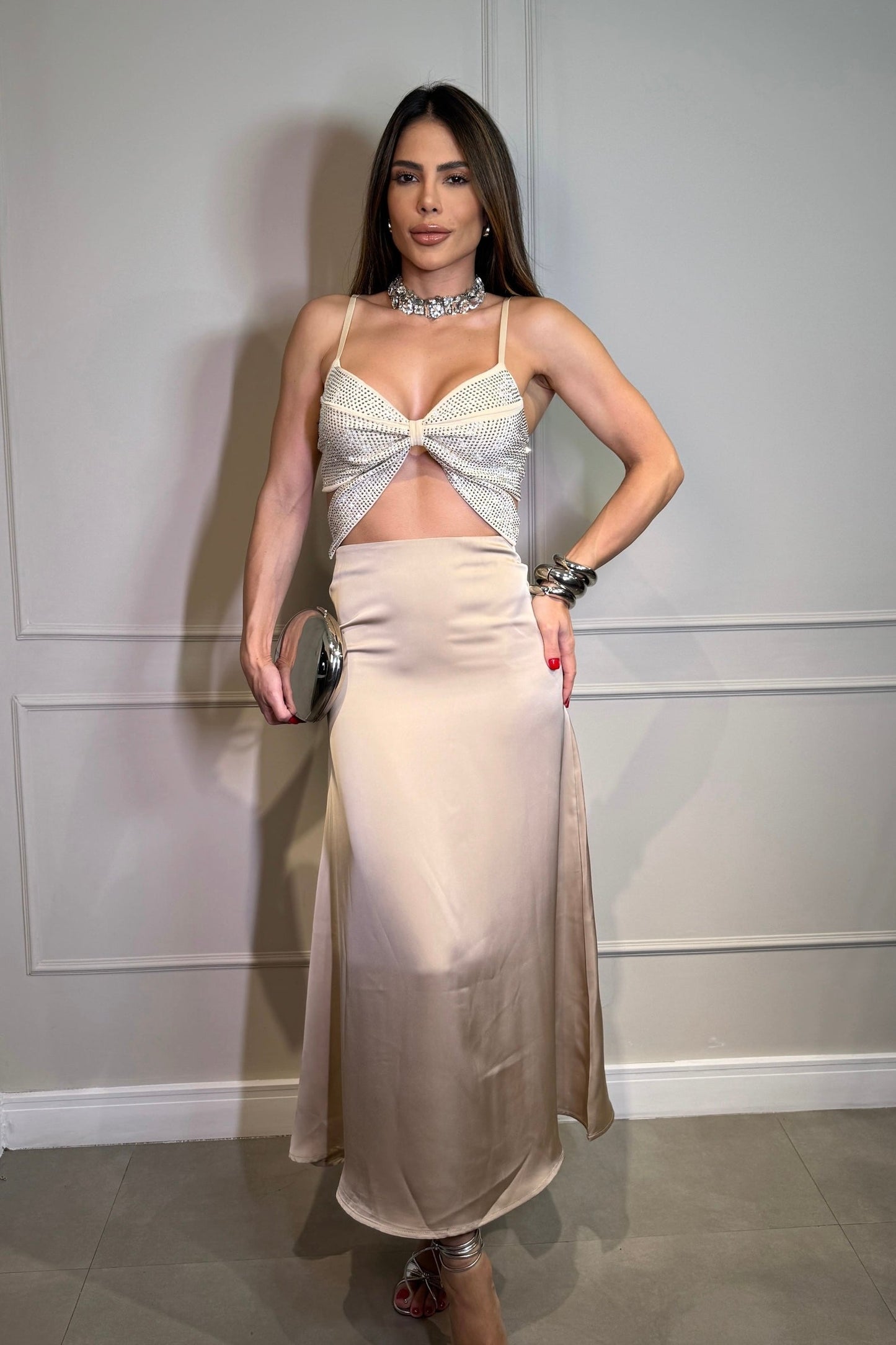 Jupe en satin beige